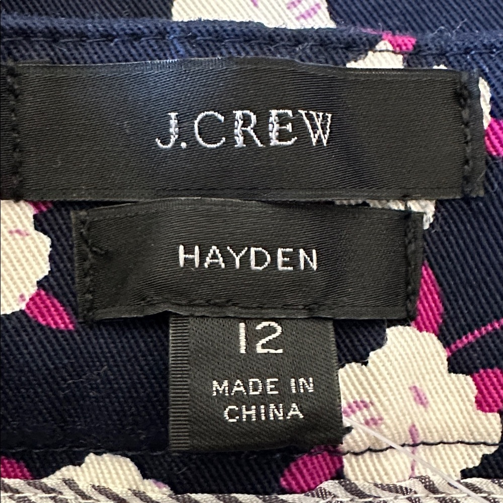 NWT J. Crew l Hayden Kickout Crop in Scattered Peony Print, 12 - Picture 9 of 11
